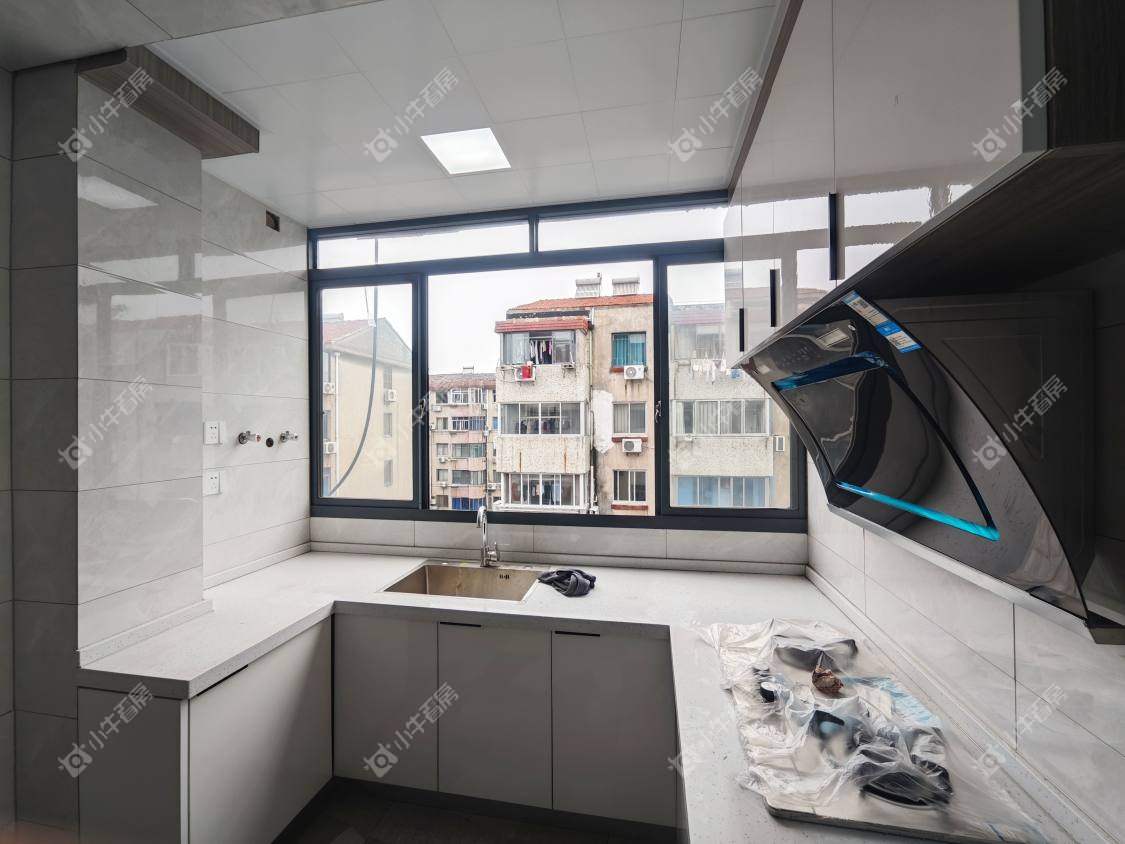 镇江凤凰新村在售二手房源室内图_小牛看房