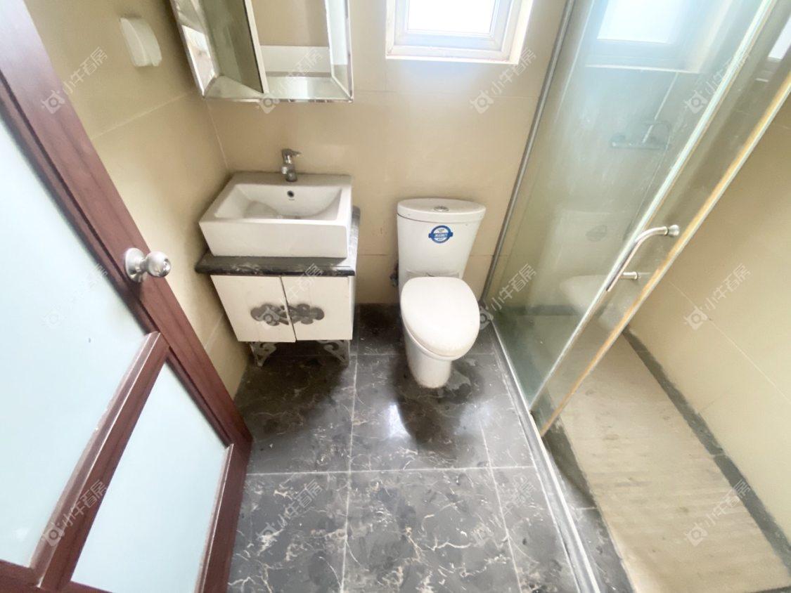 镇江碧桂园在售二手房源室内图_小牛看房