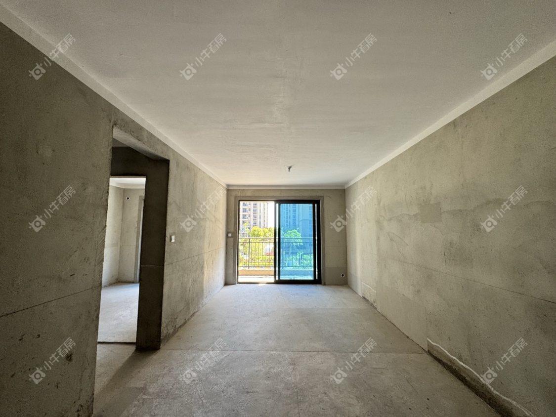 镇江碧桂园樾府在售二手房源室内图_小牛看房