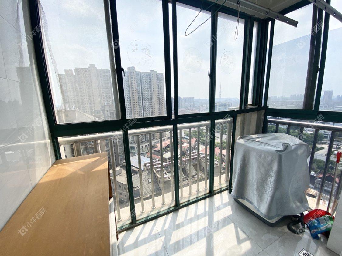 镇江东方盛世在售二手房源室内图_小牛看房