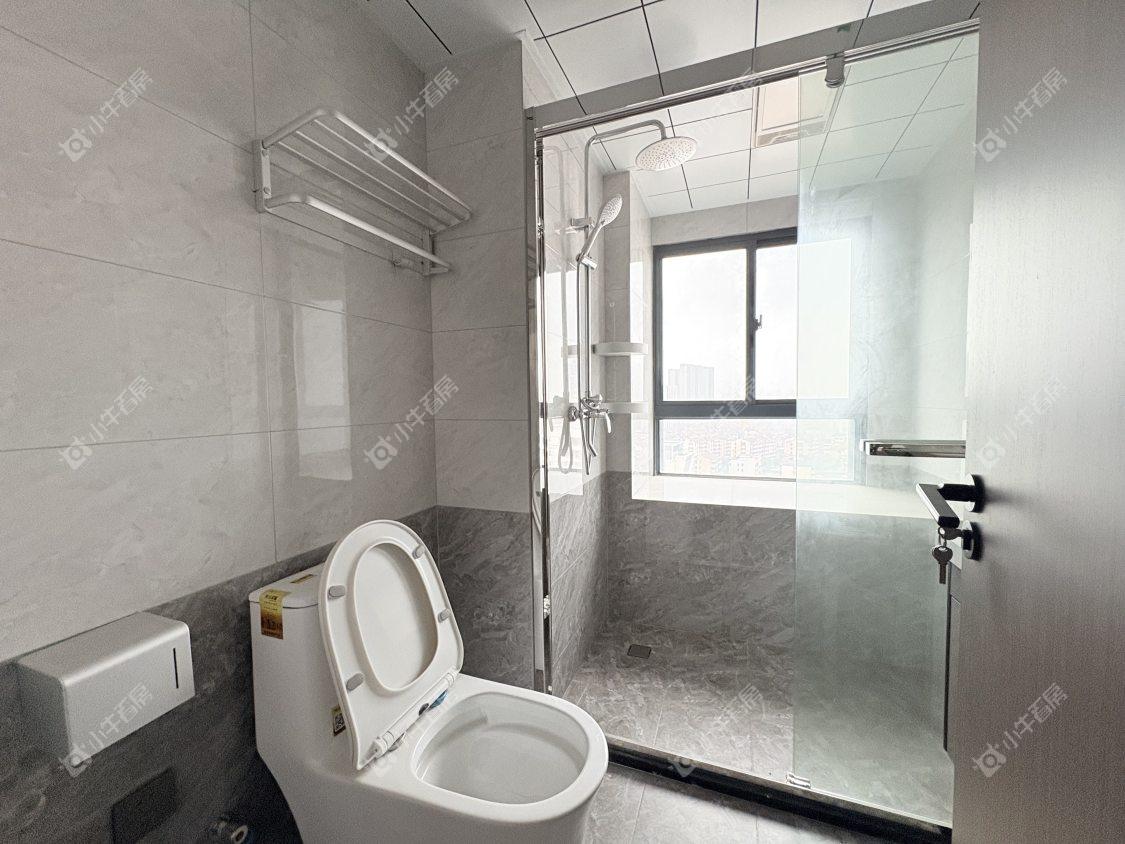 镇江荣城国际一期在售二手房源室内图_小牛看房