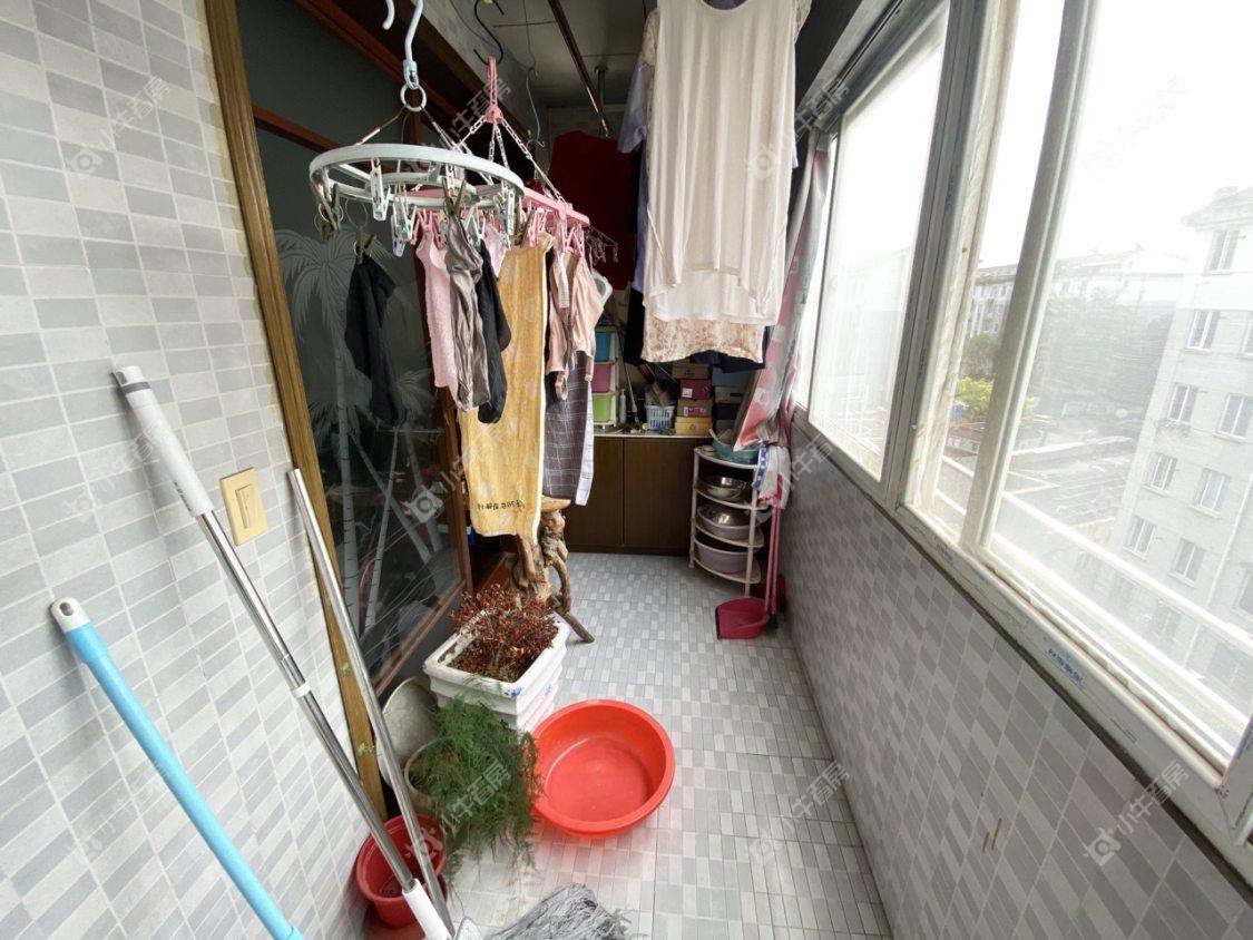 镇江新新家园在售二手房源室内图_小牛看房