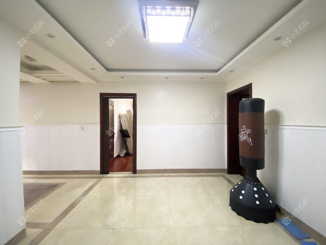 镇江泰豪公寓在售二手房源室内图_小牛看房