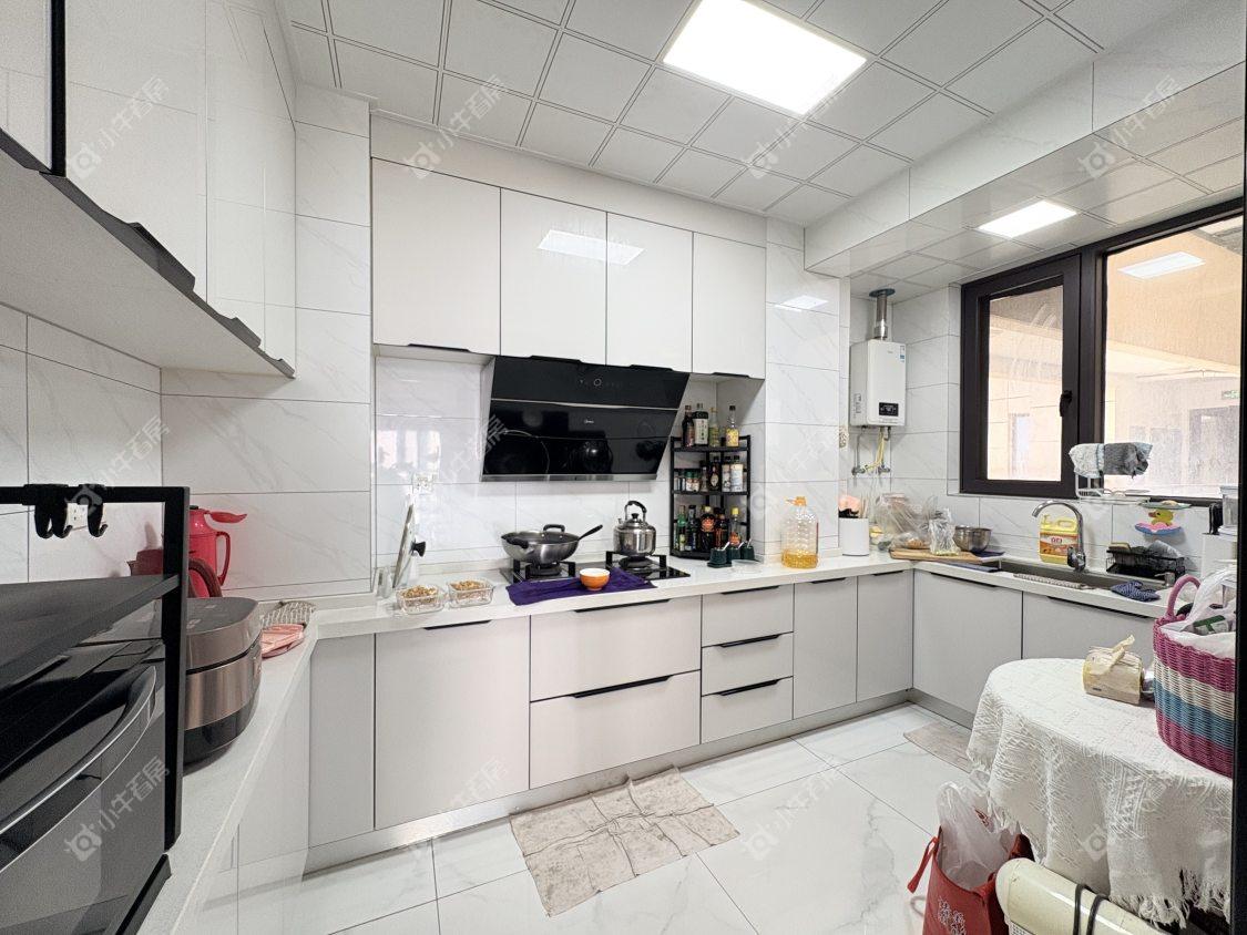 镇江凤熹台在售二手房源室内图_小牛看房