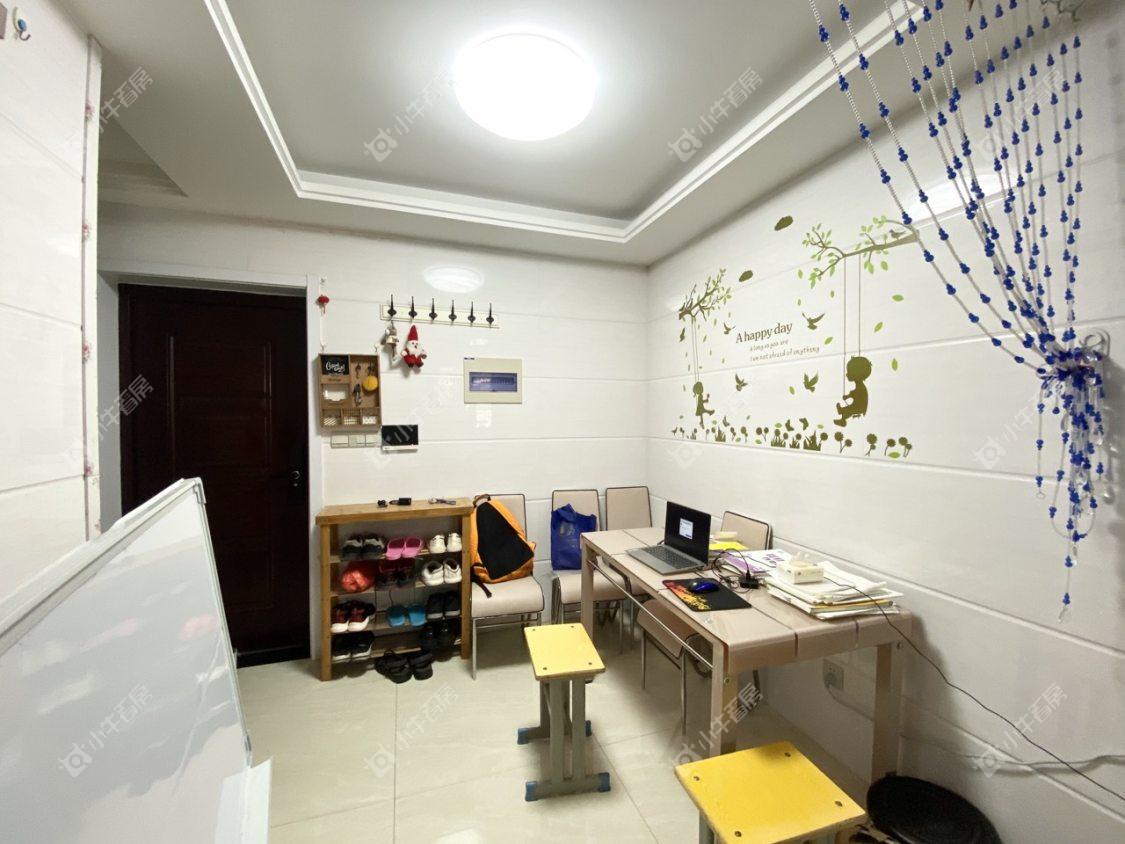 镇江欧洲城在售二手房源室内图_小牛看房