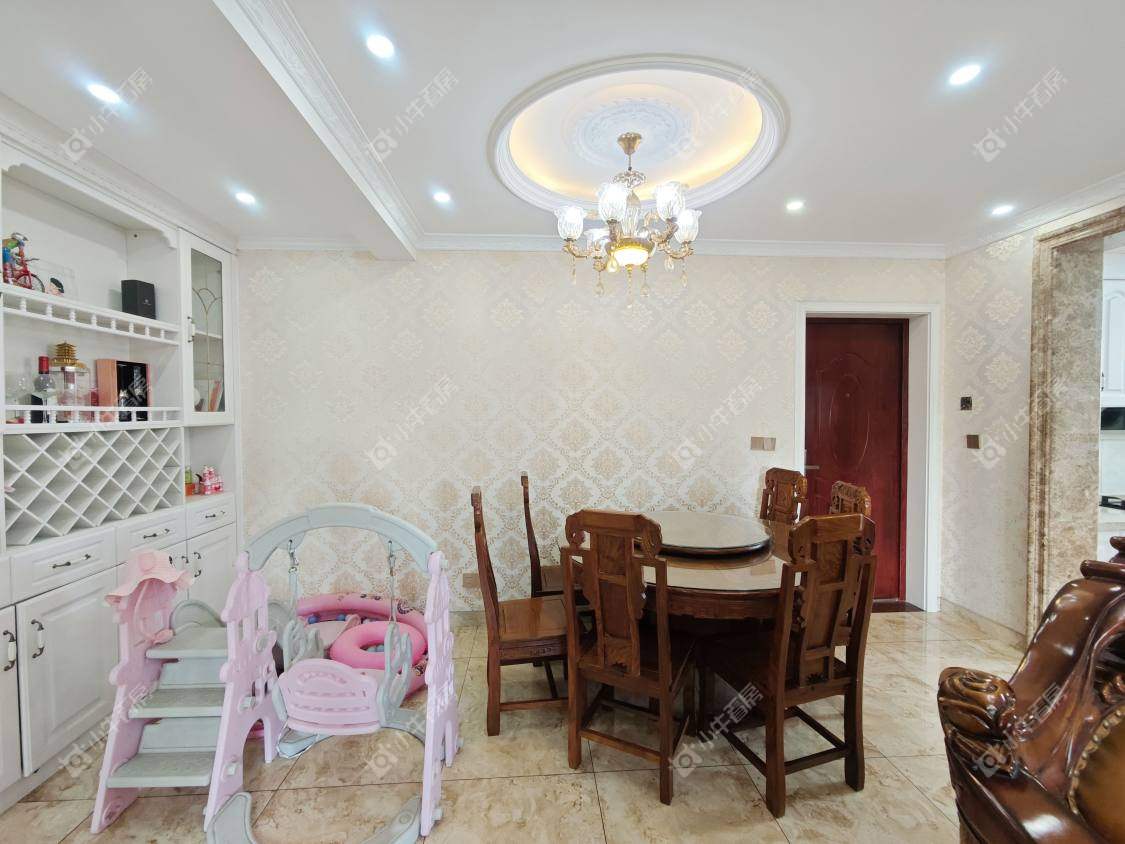 镇江荣城国际一期在售二手房源室内图_小牛看房