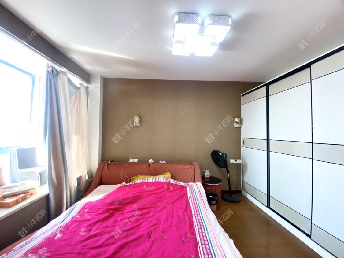 镇江芳草苑在售二手房源室内图_小牛看房