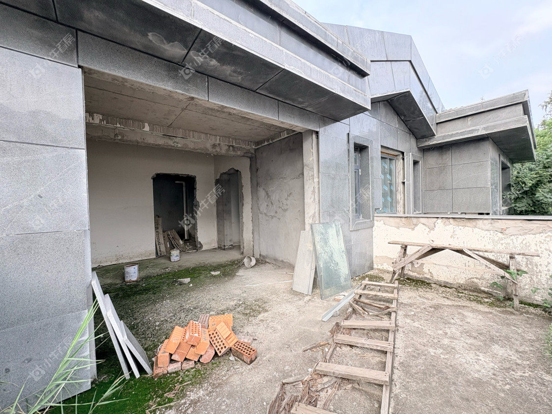 镇江白金瀚别墅在售二手房源室内图_小牛看房