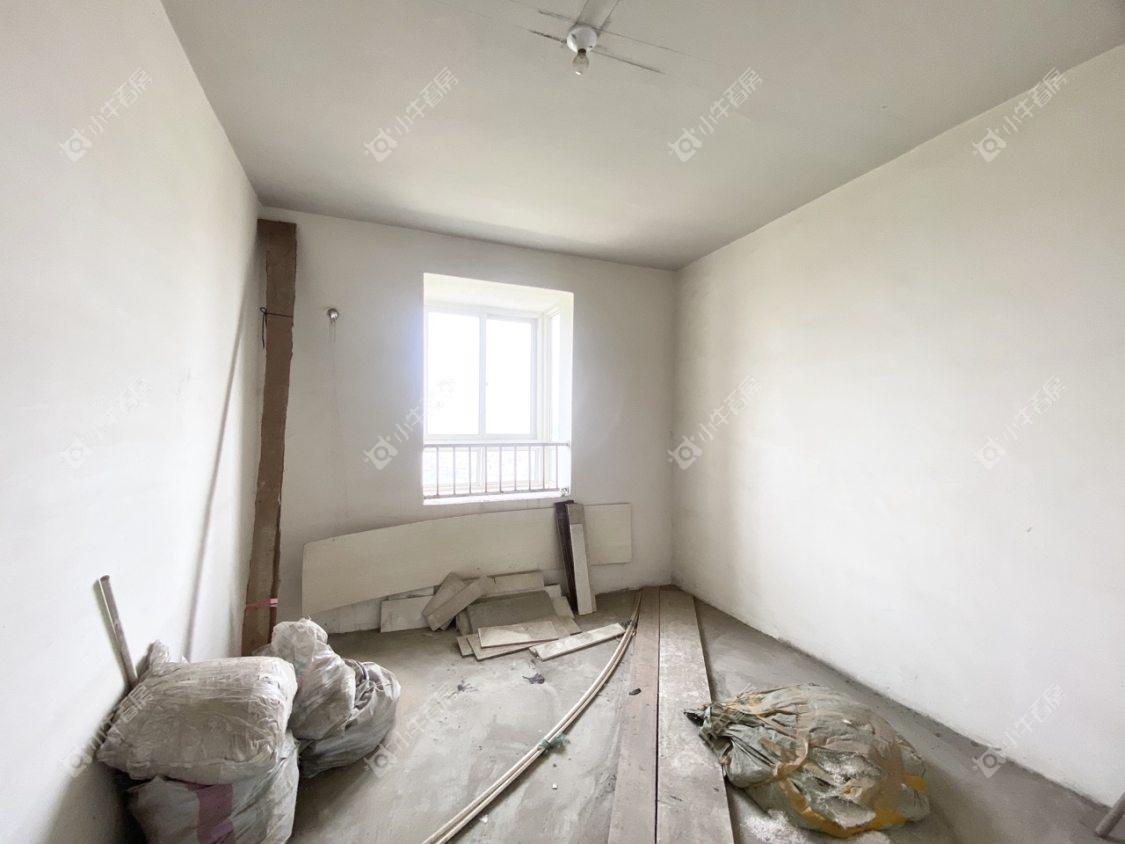 镇江凰嘉花苑在售二手房源室内图_小牛看房