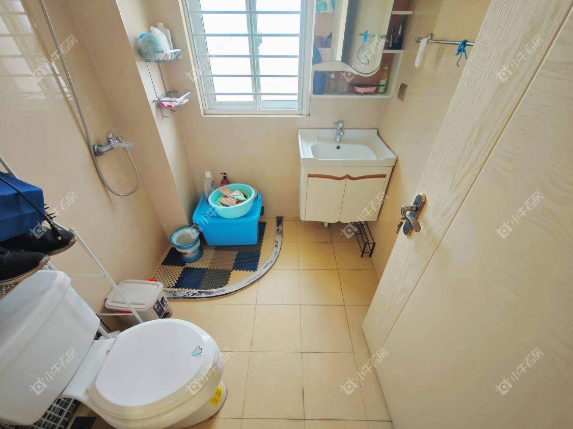 镇江美亚华悦在售二手房源室内图_小牛看房