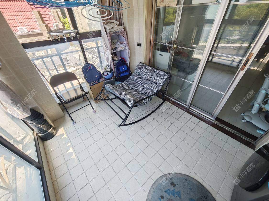 镇江信达香堤国际在售二手房源室内图_小牛看房