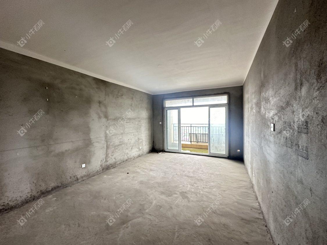 镇江粤港臻园在售二手房源室内图_小牛看房