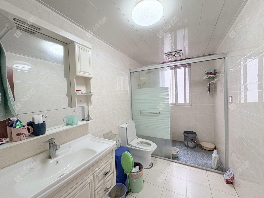 镇江凰嘉花苑在售二手房源室内图_小牛看房