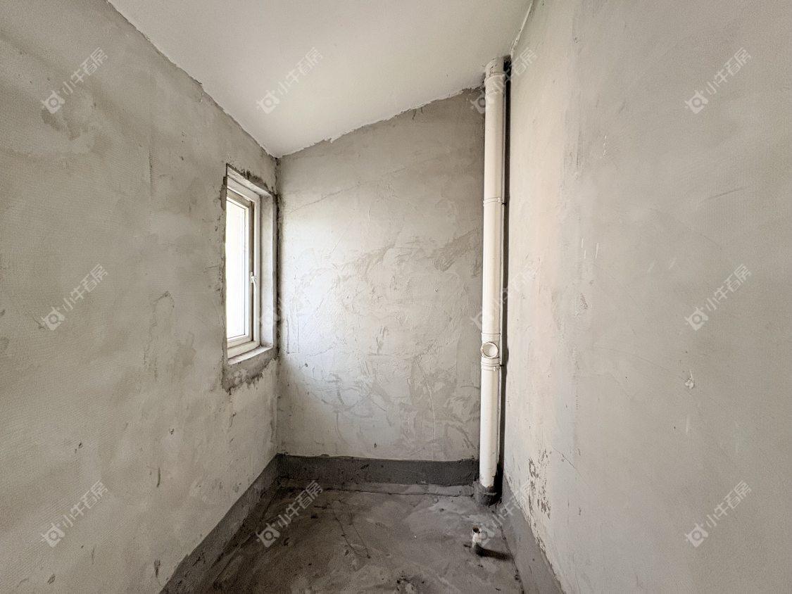 镇江凰嘉花苑在售二手房源室内图_小牛看房