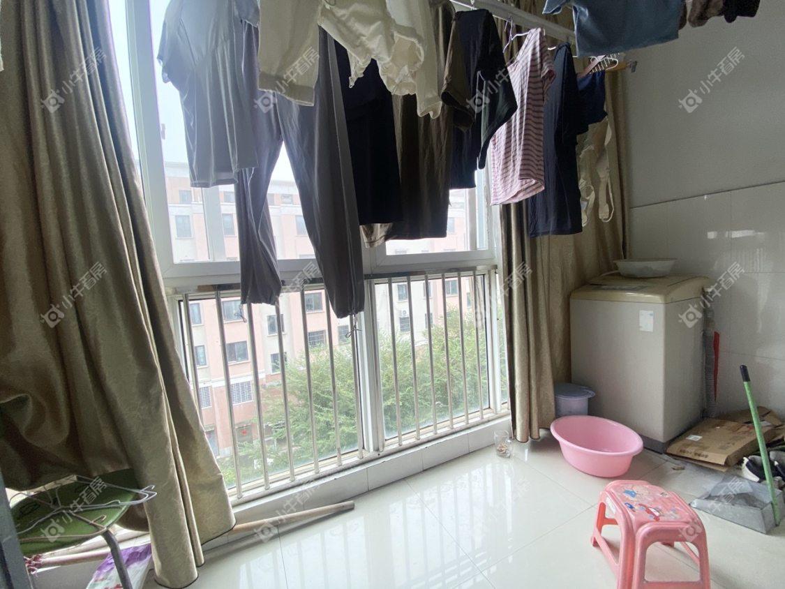 镇江东南新城在售二手房源室内图_小牛看房