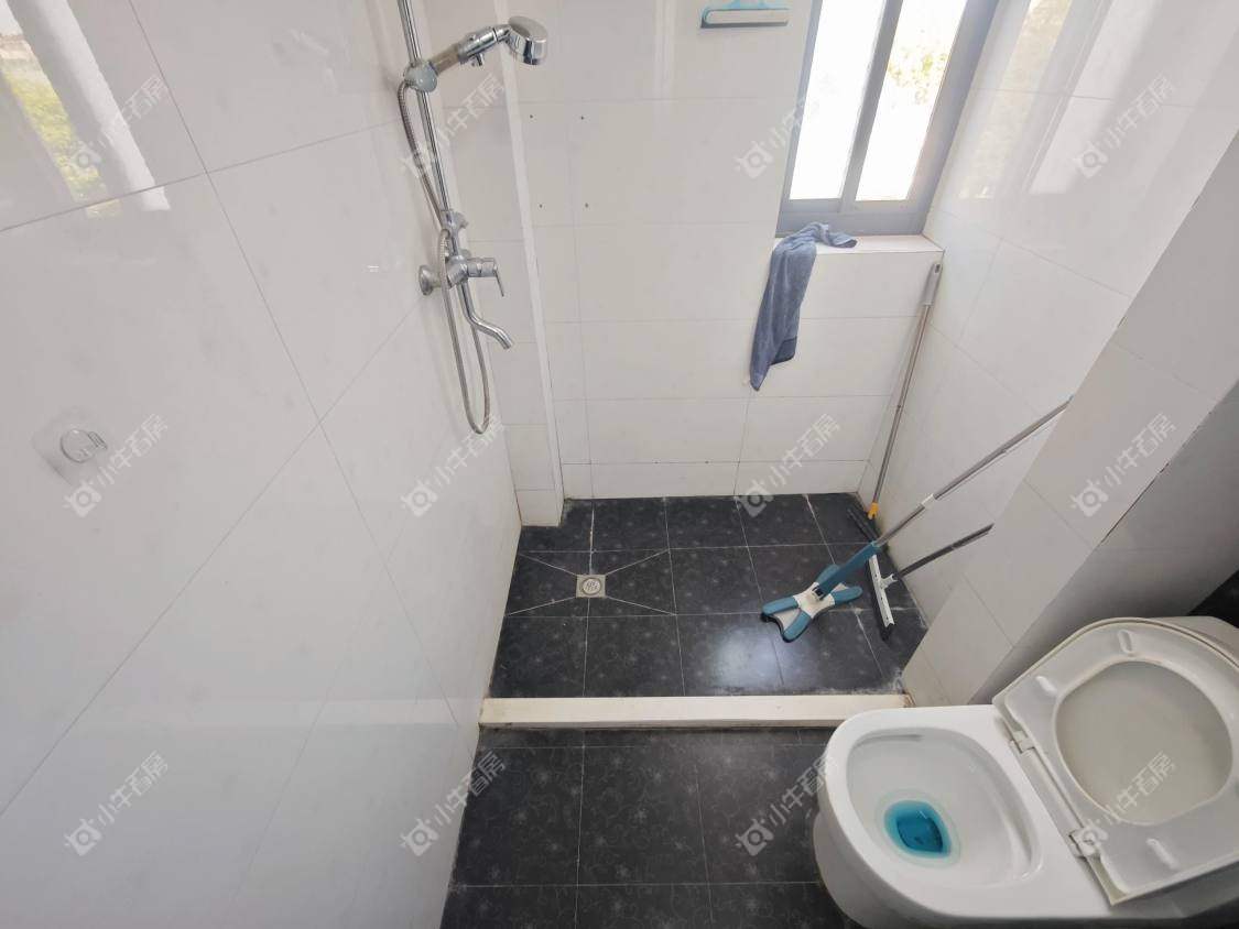 镇江华南新村在售二手房源室内图_小牛看房