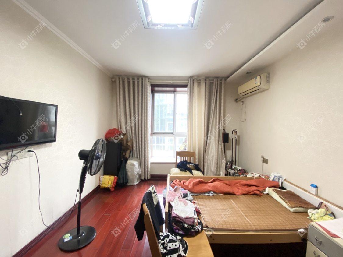 镇江泰豪公寓在售二手房源室内图_小牛看房