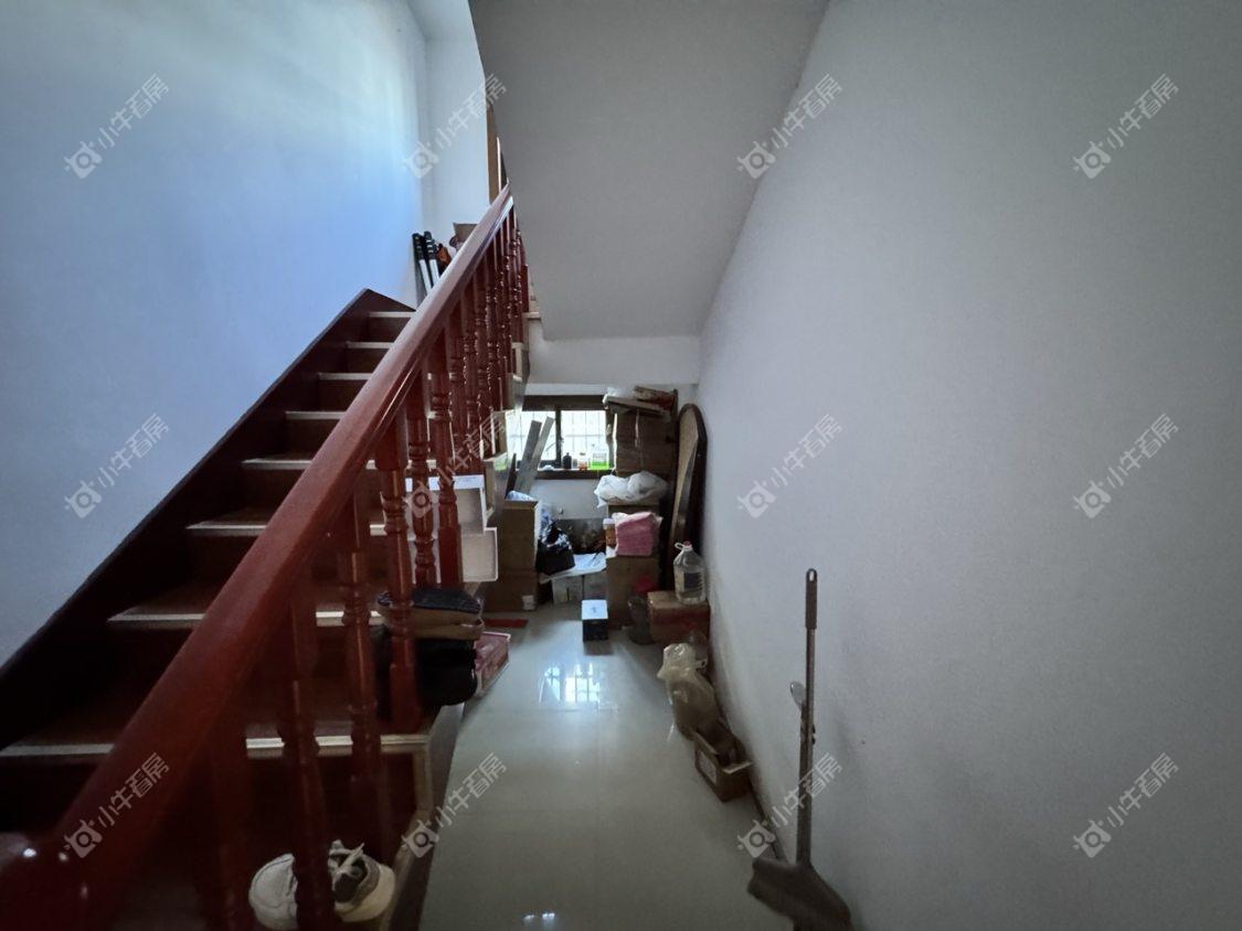 镇江锦湖新村在售二手房源室内图_小牛看房