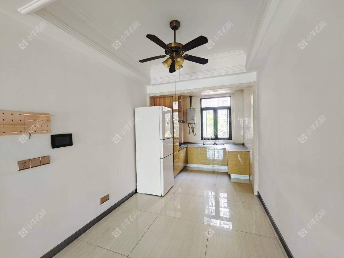 镇江滨河凤凰城在售二手房源室内图_小牛看房