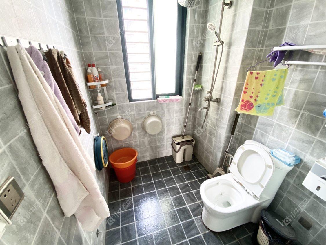 镇江欧洲城在售二手房源室内图_小牛看房