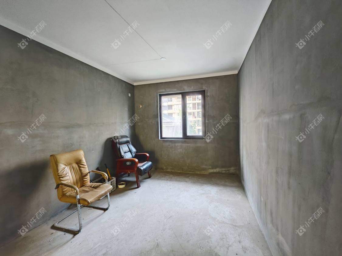 镇江珑蟠里在售二手房源室内图_小牛看房