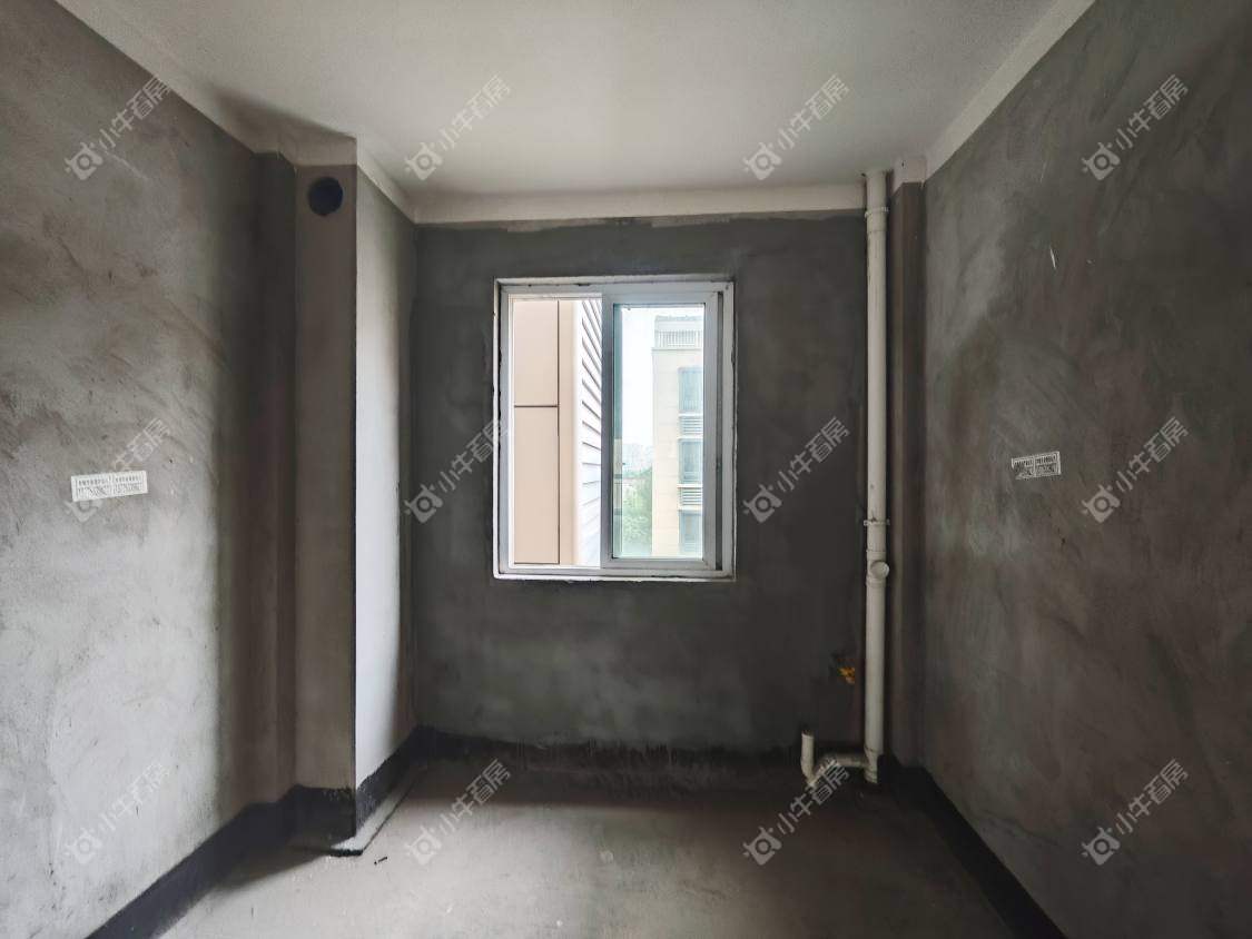 镇江和谐里在售二手房源室内图_小牛看房