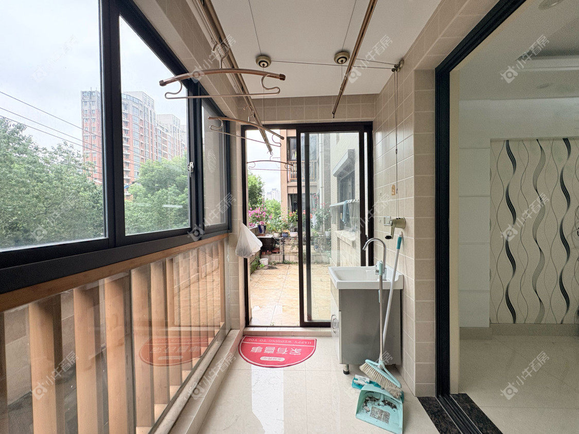 镇江世纪豪都在售二手房源室内图_小牛看房