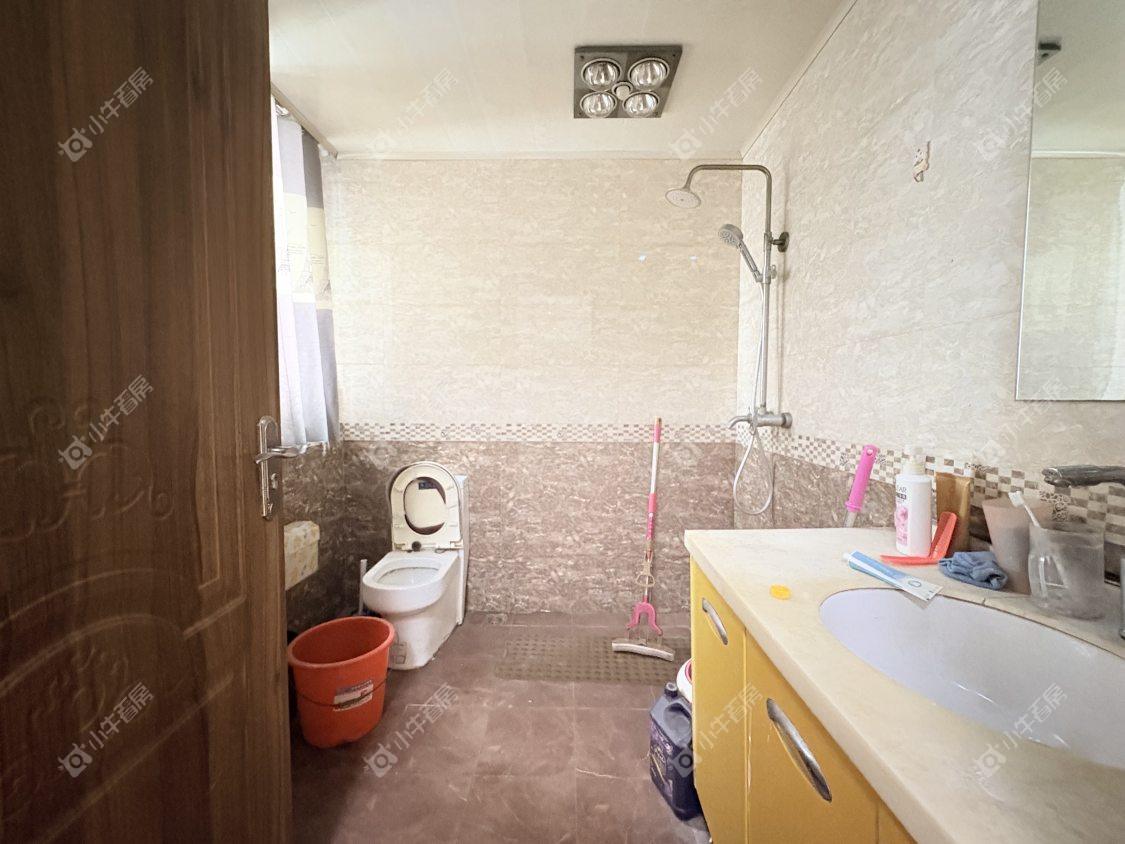 镇江城市绿洲在售二手房源室内图_小牛看房