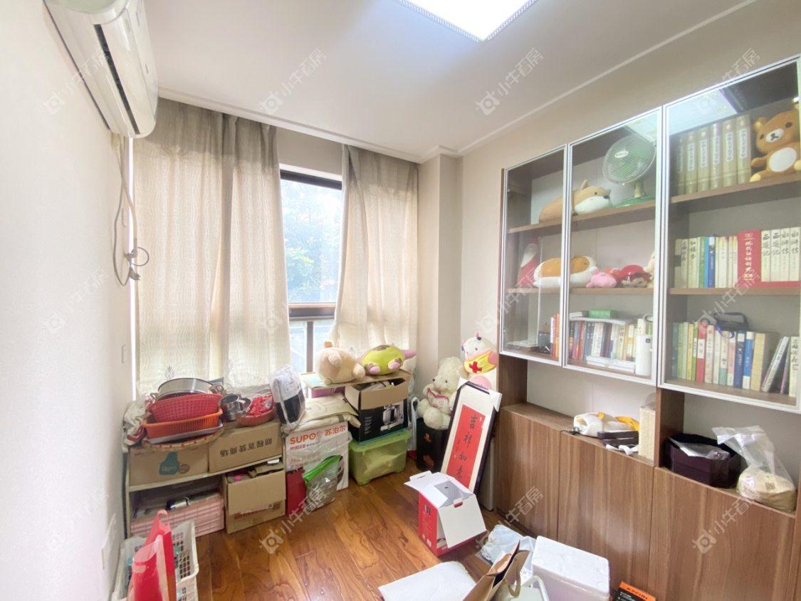 镇江领秀花都在售二手房源室内图_小牛看房