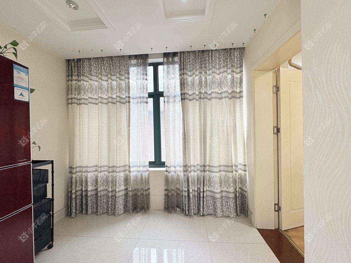 镇江东方盛世在售二手房源室内图_小牛看房