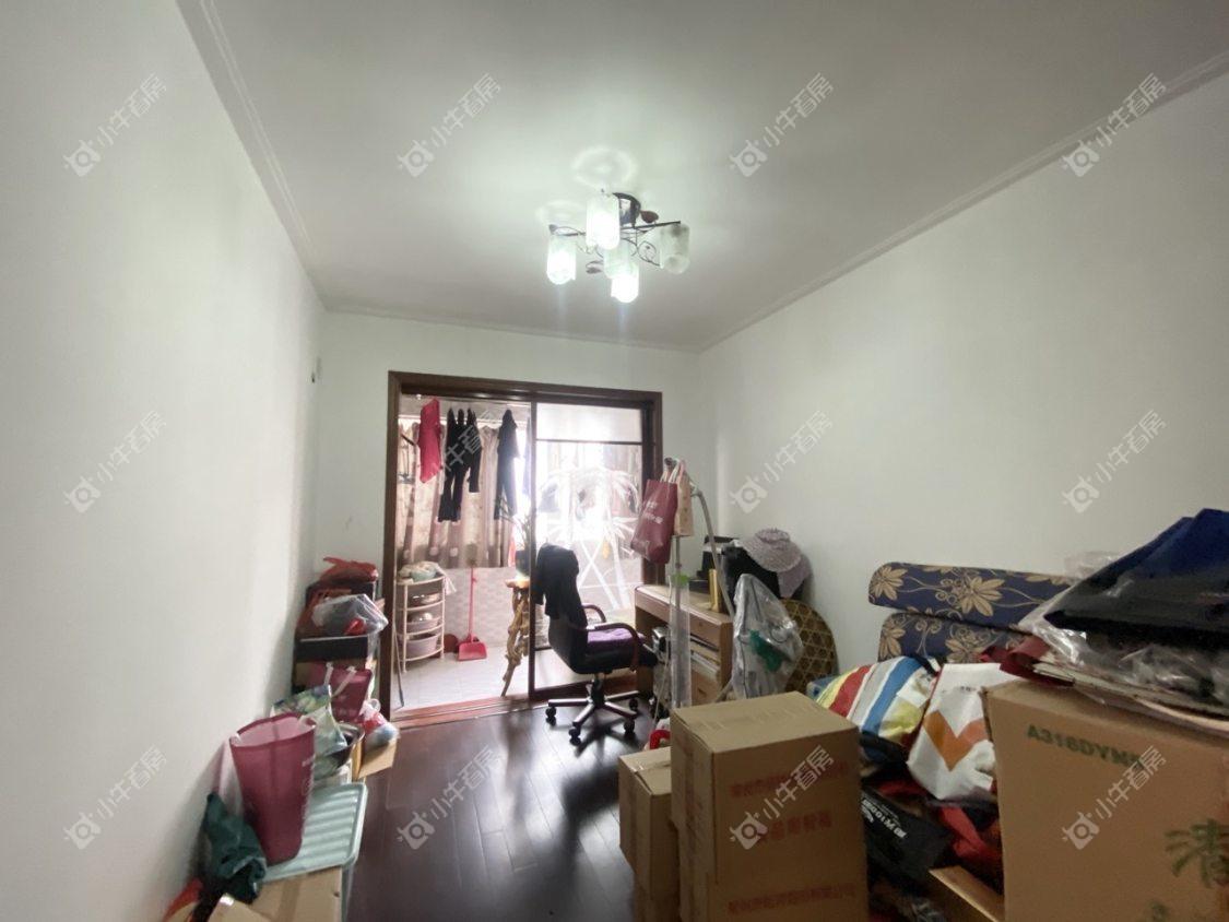 镇江新新家园在售二手房源室内图_小牛看房