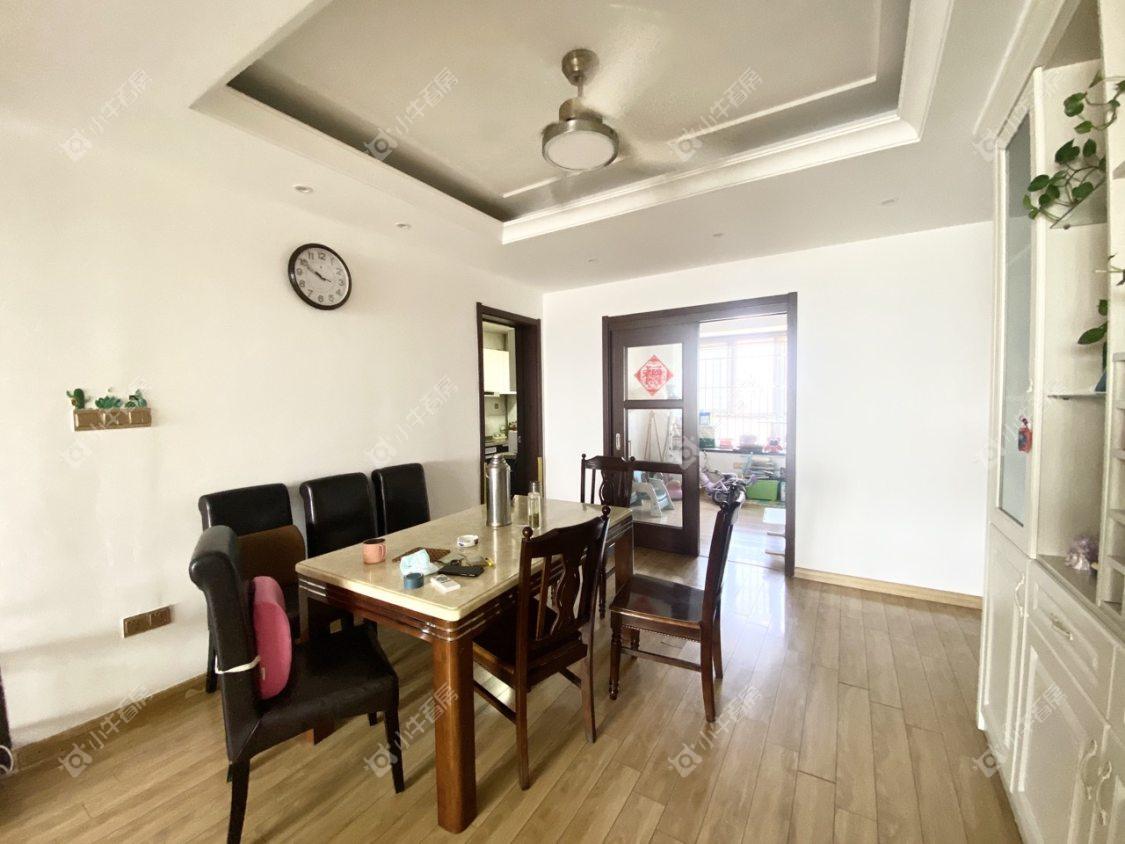 镇江碧桂园在售二手房源室内图_小牛看房