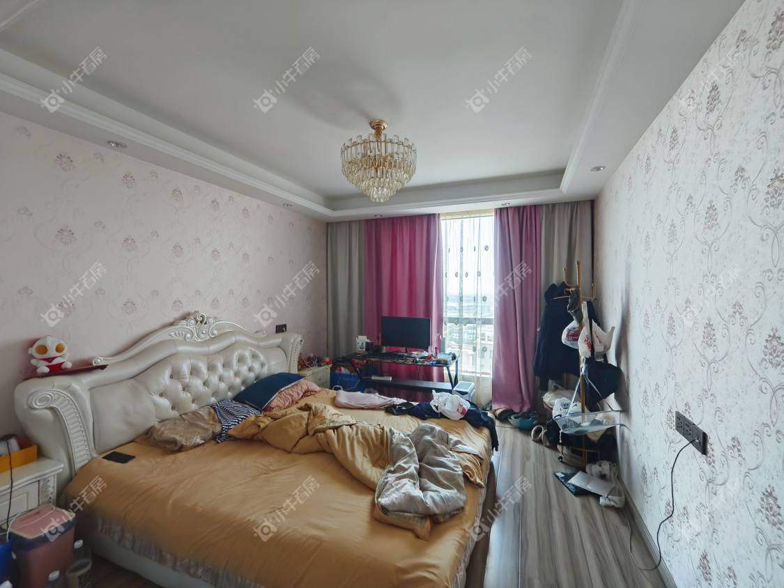 镇江御河熙岸在售二手房源室内图_小牛看房