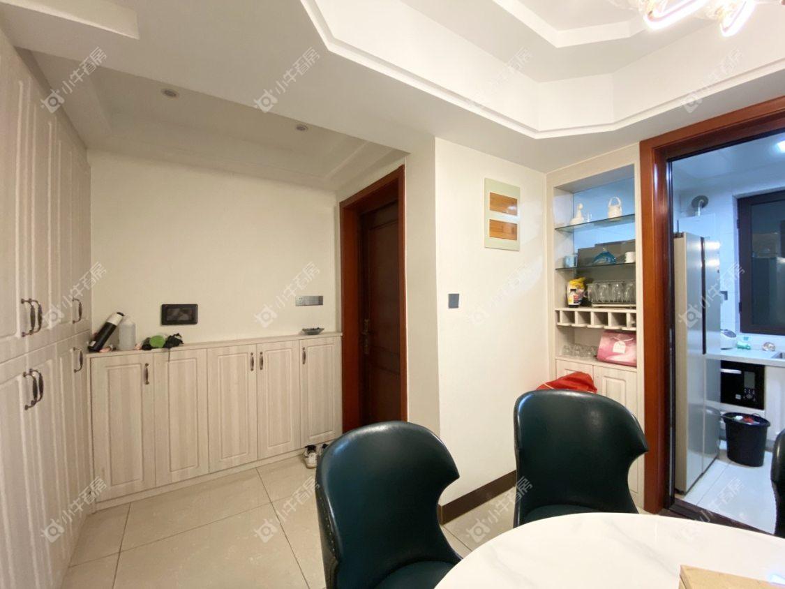 镇江滨河凤凰城在售二手房源室内图_小牛看房