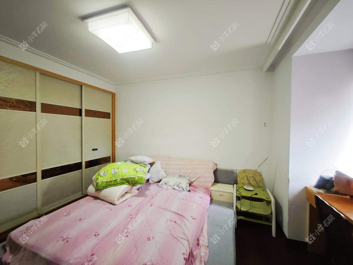 镇江芳草苑在售二手房源室内图_小牛看房