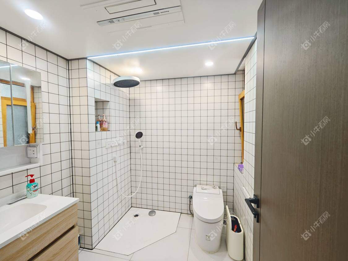 镇江凤凰郡在售二手房源室内图_小牛看房