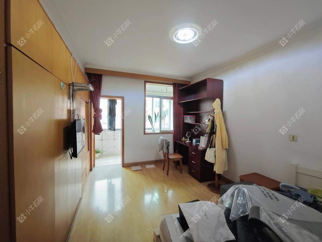 镇江万善园一村在售二手房源室内图_小牛看房