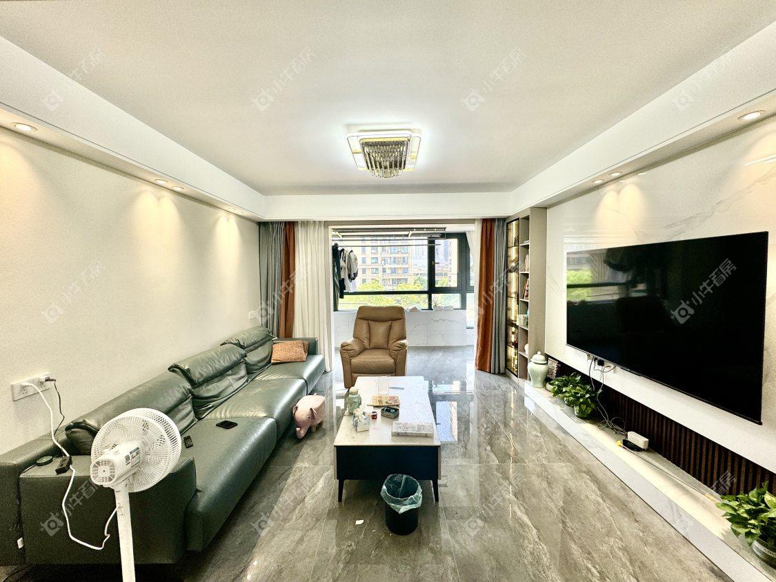 镇江大亚第一城在售二手房源室内图_小牛看房