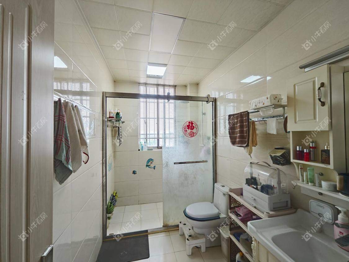 镇江玉乳泉小区在售二手房源室内图_小牛看房