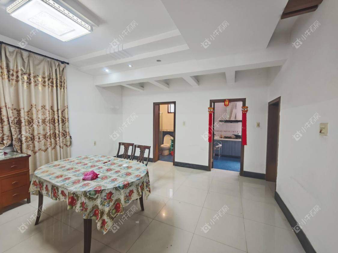 镇江伯威商城别墅在售二手房源室内图_小牛看房