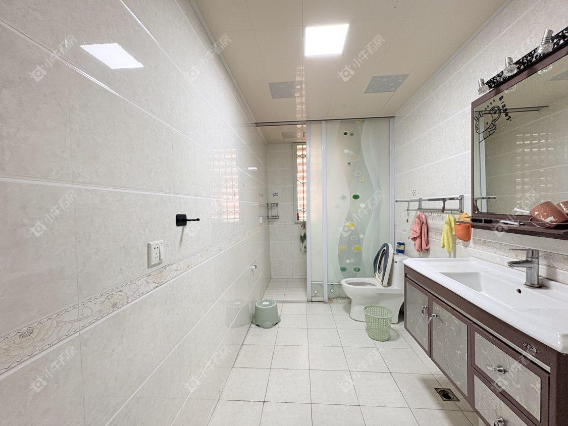 镇江佳景天城在售二手房源室内图_小牛看房