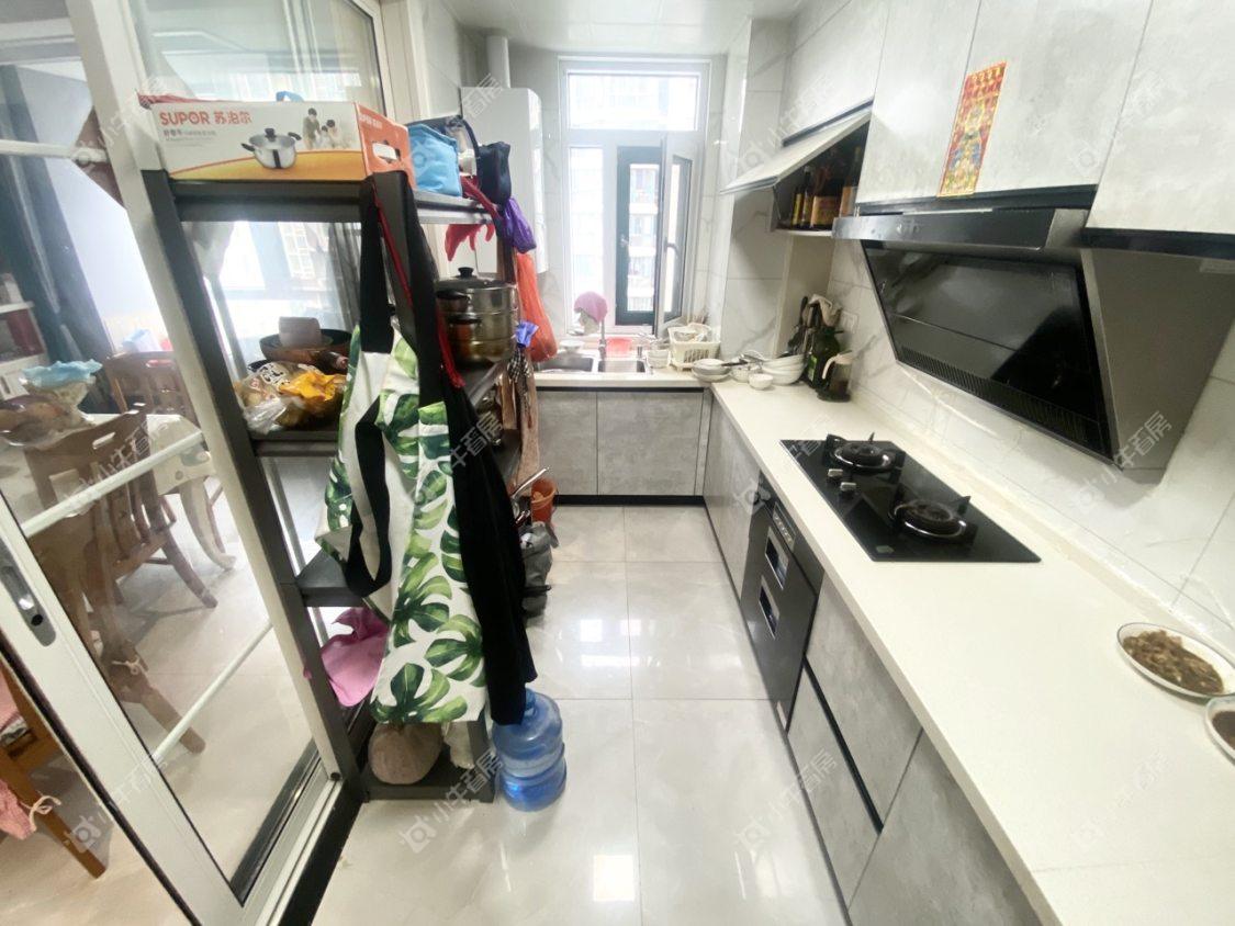 镇江城市绿洲在售二手房源室内图_小牛看房