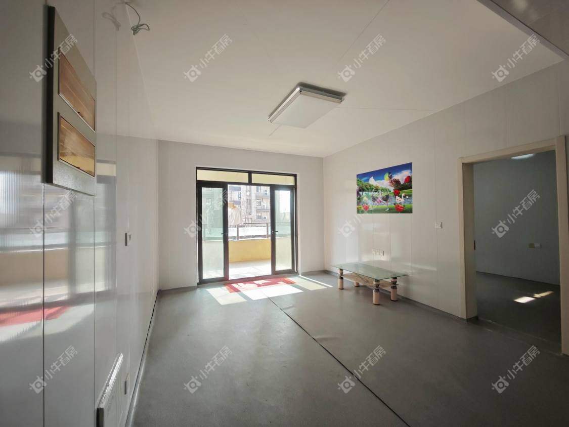 镇江凤凰郡在售二手房源室内图_小牛看房