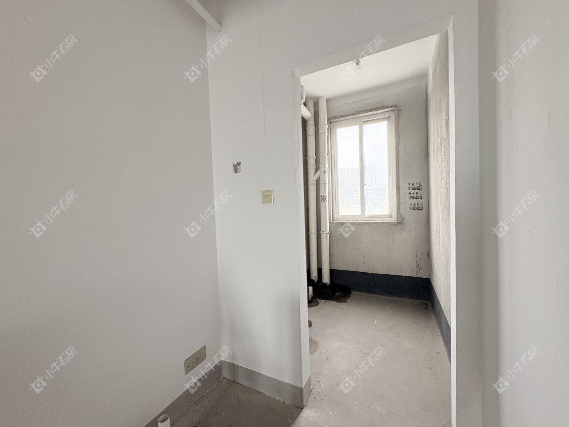 镇江迈村新城在售二手房源室内图_小牛看房