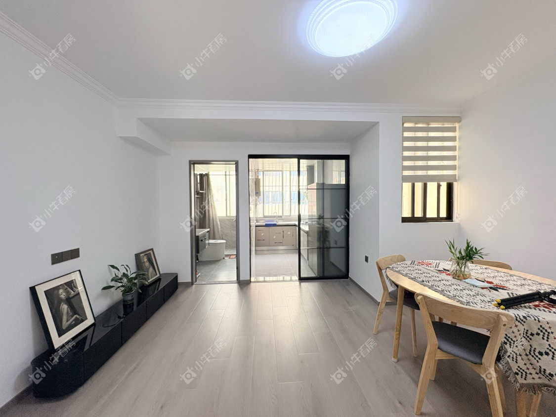 镇江凤美新村在售二手房源室内图_小牛看房