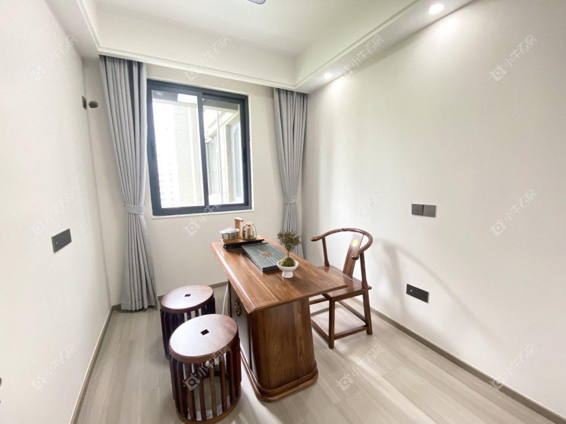 镇江融创华南映在售二手房源室内图_小牛看房