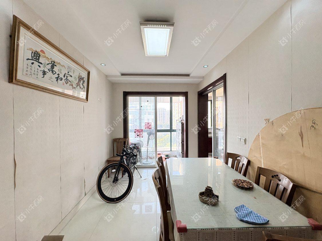 镇江澳都花城在售二手房源室内图_小牛看房