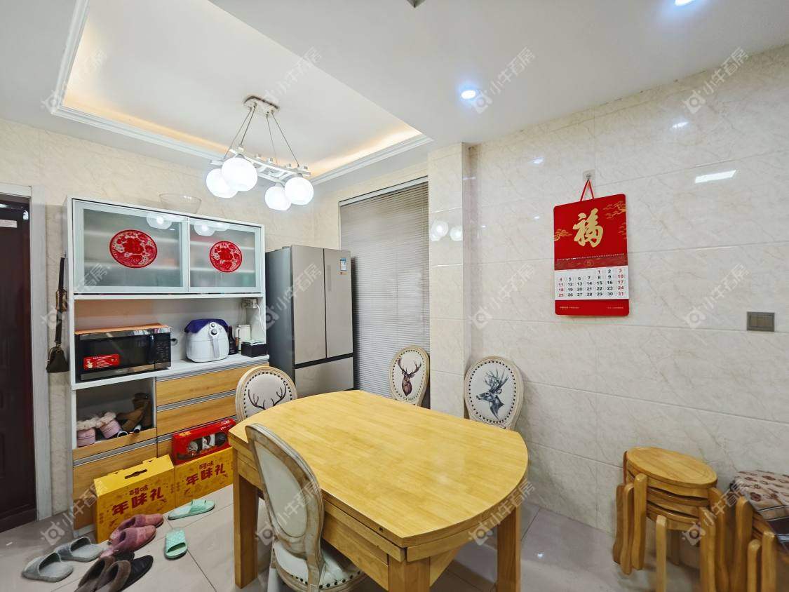 镇江东方盛世在售二手房源室内图_小牛看房