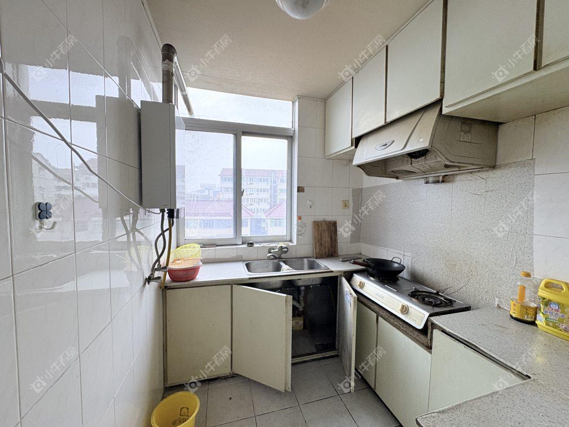 镇江龙凤新村在售二手房源室内图_小牛看房