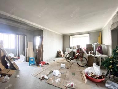 镇江南门花园4室2厅2卫在售二手房房源图片